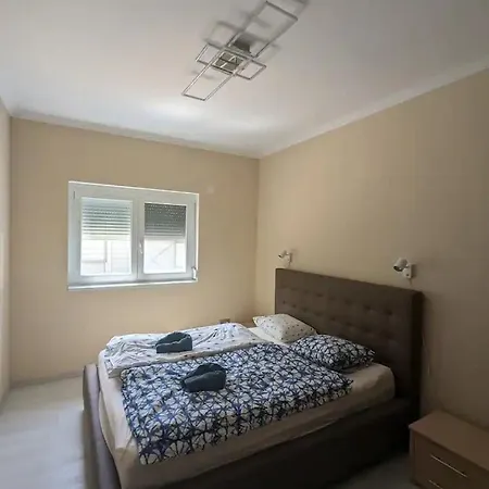 Elevenstreet Apartman- Apartment *